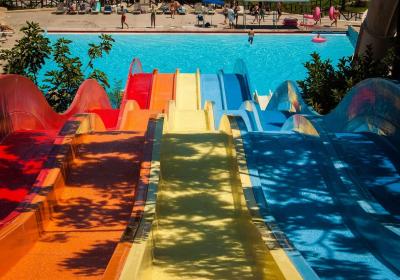 享受四川夏日，周边水上乐园不容错过
